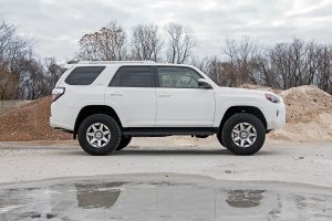 Toyota 4Runner Suspension Lift Kit - Front + Rear - Rough Country - 3 Inch Lift | RR Coils | M1 Struts/M1 - '10-'24
